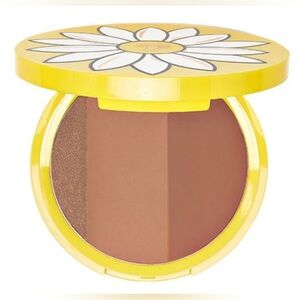 Trixie Cosmetics Flower Power Groovy Gardenia Bronzer NIB